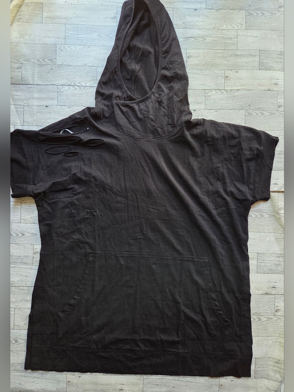 Mono B Distressd Hooded Short Sleeve Top